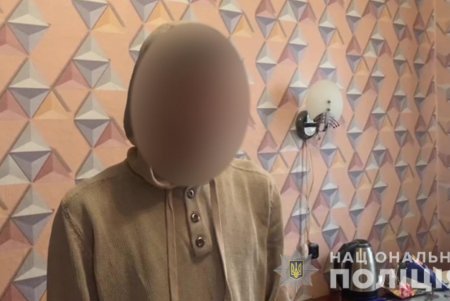 Порошок, таблетки, кристаллы: житель Каролино-Бугаза купил наркотики на 200 тысяч гривен (фото, видео)
