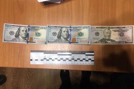 Госисполнитель и его начальник ответят в суде за получение взятки