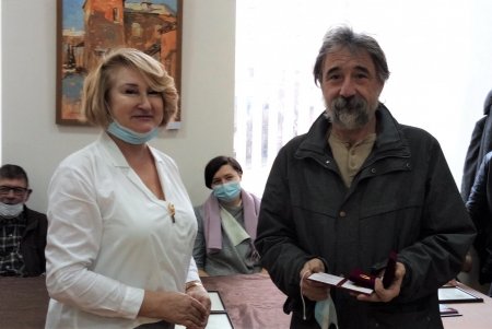 Одесским художникам-юбилярам вручили награды за достижения и вклад в развитие искусства (фото)