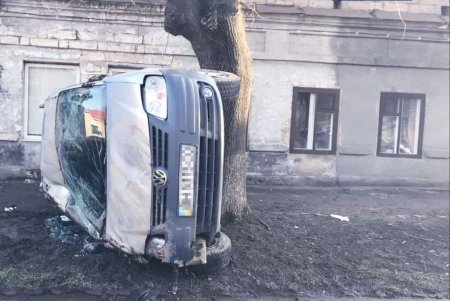 В Суворовском районе в результате ДТП перевернулся автомобиль (фото)