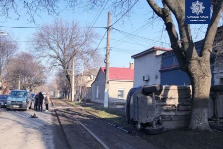 В Суворовском районе в результате ДТП перевернулся автомобиль (фото)