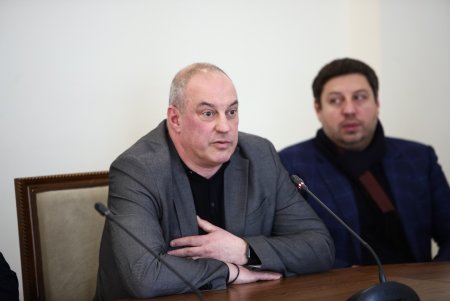 Мэр Одессы провел совещание с руководителями Нацполиции и частных охранных структур по взаимодействию для повышения уровня безопасности на дорогах (фото, видео)