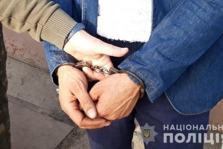 Затолкал в авто, вывез в леспосадку и угрожал ножом: отвергнутый поклонник похитил 23-летнюю жительницу Измаила (фото, видео)