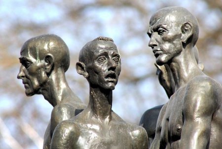 В Прохоровском сквере будет Музей Холокоста (фоторепортаж)