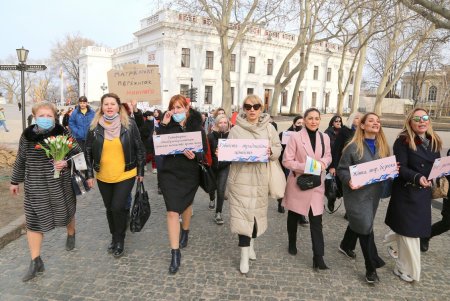В Одессе в честь 8 Марта прошел Марш женщин (фоторепортаж)