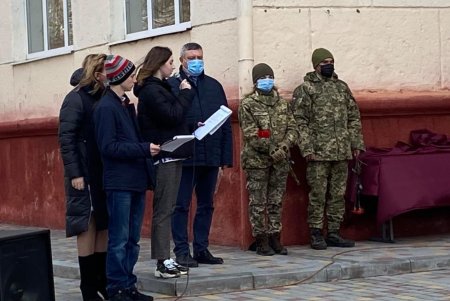 Под Одессой установили мемориальную доску воину, погибшему на Донбассе (фото) 