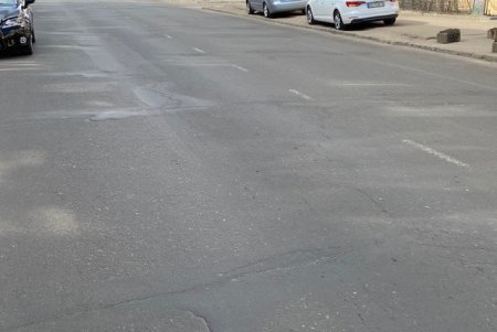 На улице Черняховского заменят дорожное покрытие, установят новые бордюры и остановочные комплексы (фото) 