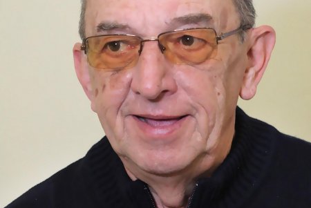 «Искусство – территория света»: в историко-краеведческом музее открылась выставка мастеров разных направлений и стилей (фоторепортаж)