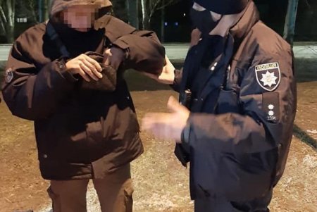 Выдали себя нервным поведением и нарушением ПДД: в двух районах города разоблачили нарколюбителей (фото)