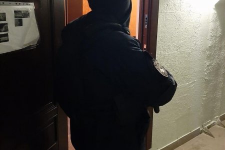 «Ваш родственник совершил ДТП»: в Одессе задержаны трое из банды мошенников, выманивавшей деньги у пенсионеров (фото, видео)