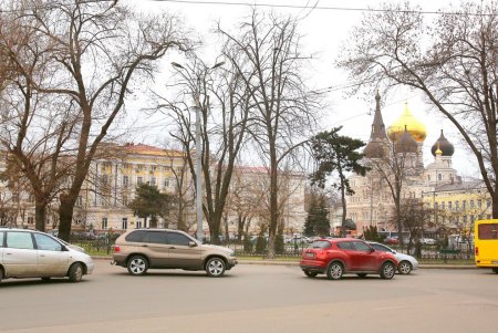 Сквер имени Пушкина – самый труднодоступный в городе (фоторепортаж)