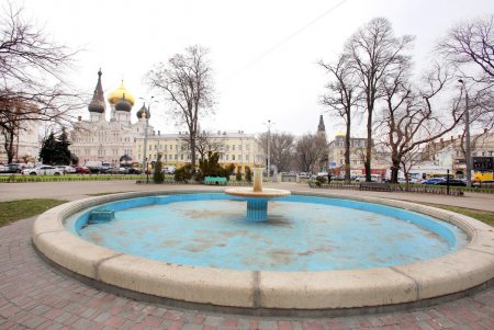 Сквер имени Пушкина – самый труднодоступный в городе (фоторепортаж)