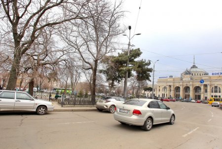 Сквер имени Пушкина – самый труднодоступный в городе (фоторепортаж)