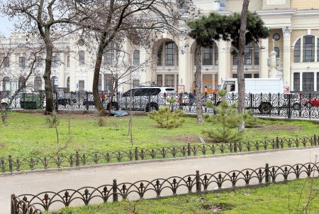 Сквер имени Пушкина – самый труднодоступный в городе (фоторепортаж)