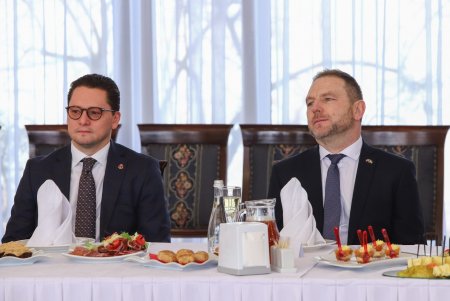 Мэр Одессы обсудил с представителями дипломатических миссий направления международного сотрудничества во время пандемии (фото, видео)