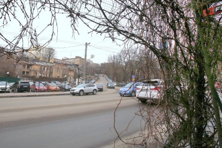 Таможенная: площадь, поменявшая за свою историю семь названий (фоторепортаж) 