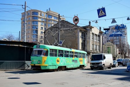 В связи с локдауном в Одессе увеличили количество трамваев и троллейбусов (фото, видео) 