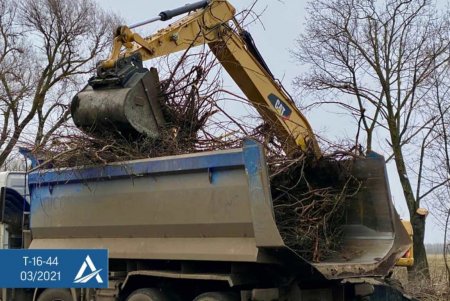 На юго-западе региона ремонтируют дорогу, соединяющую два контрольно-пропускных пункта с Молдовой (фото)