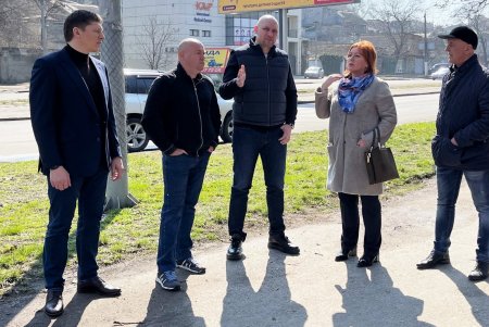 В Дюковском парке благоустроят центральную аллею и очистят еще один пруд (фото, видео)