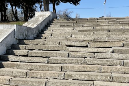 В Дюковском парке благоустроят центральную аллею и очистят еще один пруд (фото, видео)