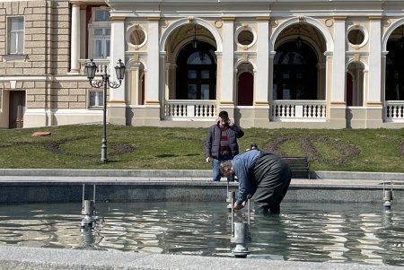 С наступлением тепла в Одессе запустили девять фонтанов (фото, видеокомментарий)