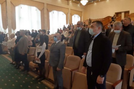 Имущественные вопросы, правки в районный бюджет и выплаты сотрудникам райгосадминистрации: в Одессе состоялась внеочередная сессия райсовета (фото)