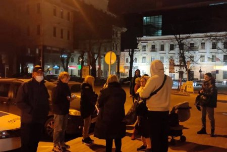 Неизвестные отравили двух собак под Воронцовской колоннадой: зоозащитники требуют наказания для живодеров (фото, видео)