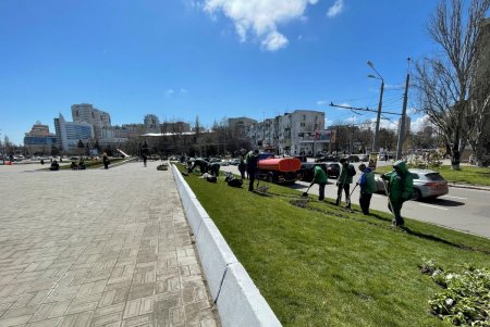 Зеленые зоны города украсят 200 тысяч весенних цветов (фото)