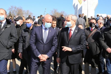 Одесситы отметили День освобождения города от нацистских оккупантов (фоторепортаж)
