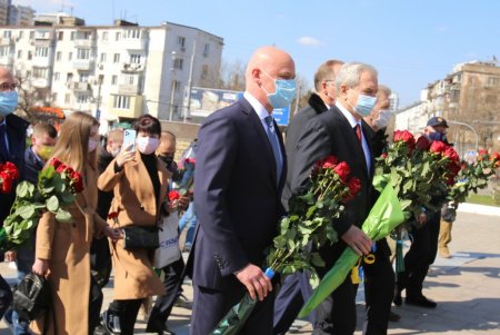 Одесситы отметили День освобождения города от нацистских оккупантов (фоторепортаж)