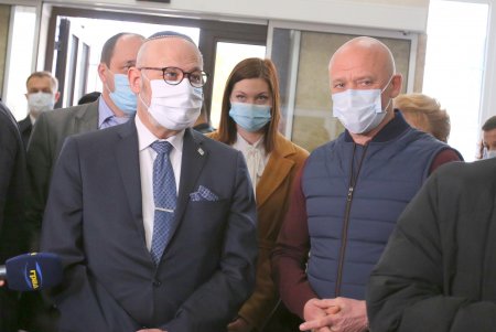Открытие исторических часов над входом в приемное отделение Еврейской больницы (фоторепортаж)