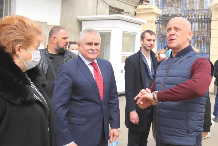 Открытие исторических часов над входом в приемное отделение Еврейской больницы (фоторепортаж)