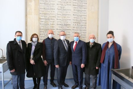 Открытие исторических часов над входом в приемное отделение Еврейской больницы (фоторепортаж)