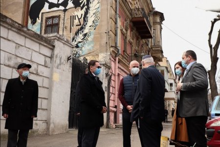 «Мы гордимся своим городом, его историей, и считаем своим долгом рассказывать об этом молодежи», - мэр Одессы на открытии мурала с изображением Владимира Жаботинского (фото)