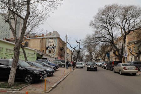 «Мы гордимся своим городом, его историей, и считаем своим долгом рассказывать об этом молодежи», - мэр Одессы на открытии мурала с изображением Владимира Жаботинского (фото)