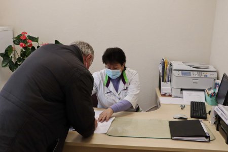 Одесситам с COVID-19 семейные врачи выдают кислородные концентраторы