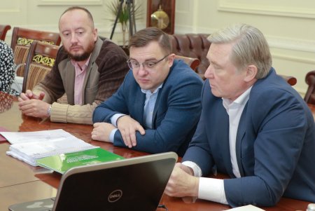 Мэр Одессы подписал меморандум  о внедрении цифровой системы управления сферой здравоохранения (фото, видео)
