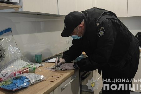 Знакомились с клиентами в клубах и предлагали «погрузиться в другую реальность»: в Одессе разоблачена банда наркоторговцев, состоящая из девушек модельной внешности (фото, видео)