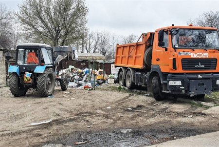 За неделю специалисты коммунальных служб провели масштабную уборку и ремонтные работы в Киевском и Малиновском районах