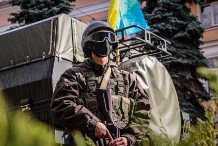 В центре города одесситы увидели бронетехнику и вооруженных силовиков: в Одессе стартовали масштабные учения (фото)