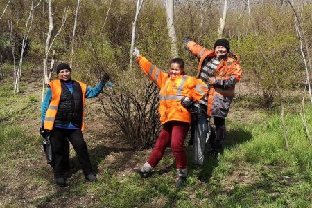 Итоги масштабного субботника в Одессе: десятки тонн мусора вывезли с зеленых зон города (фото)