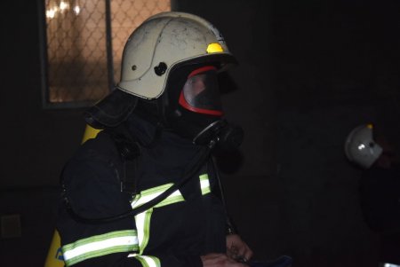 Во время пожара на Молдаванке эвакуированы 20 человек (фото)