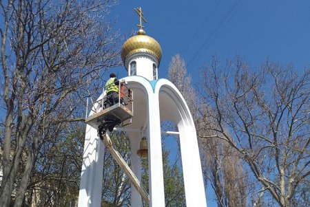 Накануне годовщины Чернобыльской катастрофы в городе ремонтируют, моют и убирают памятные места