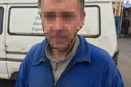 Предприимчивый одессит украл гравий с Новощепного ряда, а затем продал его (фото)