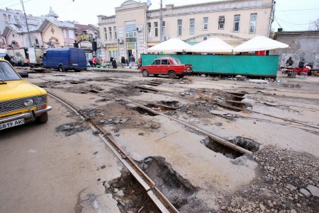 В районе «Привоза» начался капремонт улицы Преображенской (фоторепортаж)