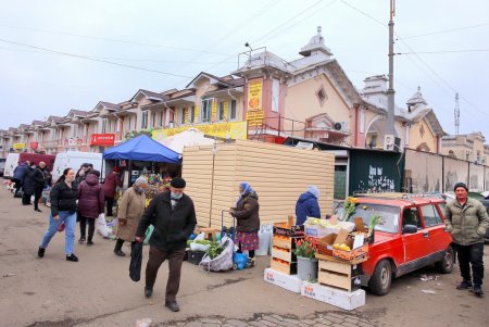 В районе «Привоза» начался капремонт улицы Преображенской (фоторепортаж)