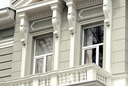 В историческом центре ремонтируют фасады (фоторепортаж)