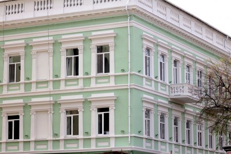 В историческом центре ремонтируют фасады (фоторепортаж)