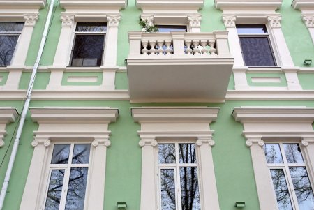 В историческом центре ремонтируют фасады (фоторепортаж)