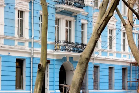 В историческом центре ремонтируют фасады (фоторепортаж)